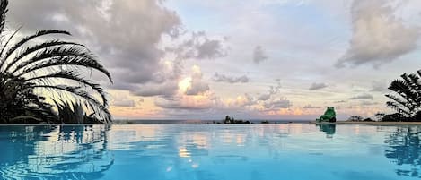 Piscina all'aperto
