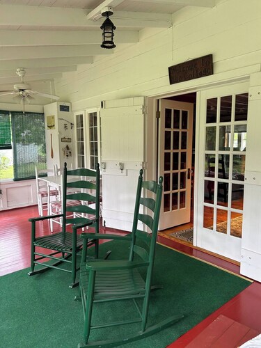 KD Cottages
Charming stone cottage on Dunnings Creek in Bedford County