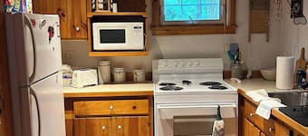 KD Cottages
Charming stone cottage on Dunnings Creek in Bedford County