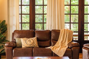 Smart-TV og DVD-spiller