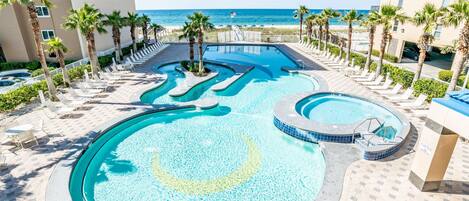 Una piscina techada, una piscina climatizada