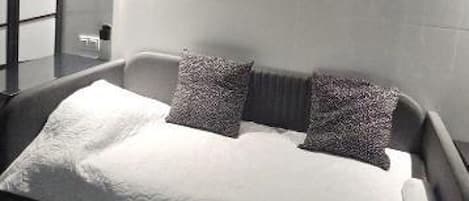 2 soveværelser, strygejern/strygebræt