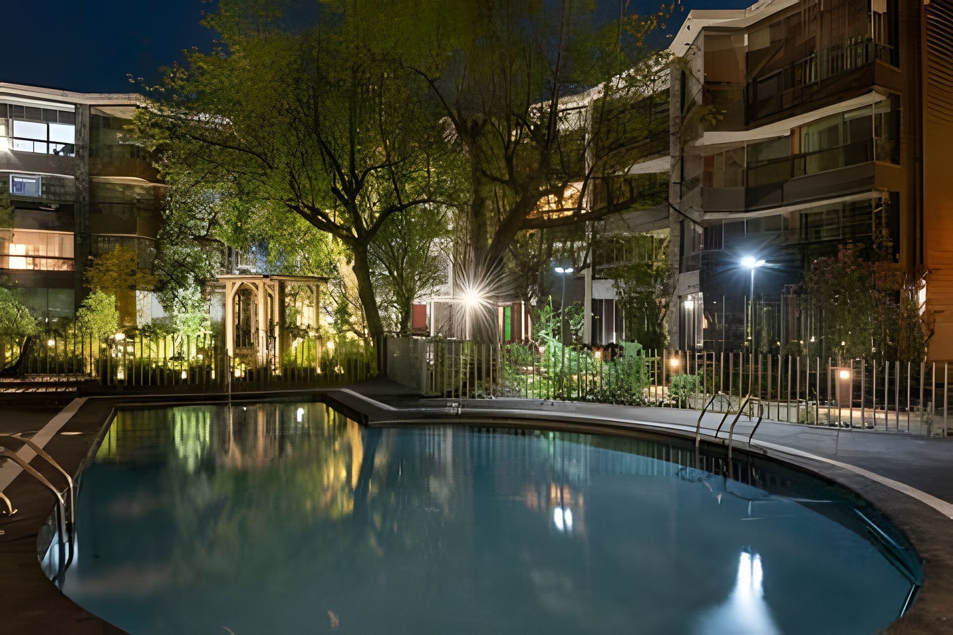Apartment | Pool | Seasonal outdoor pool