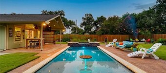 Gorgeous, Private 4 Bedroom Home w/ Pool, Game Room, Gym, Large Back Yard