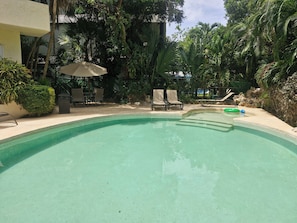 Apartamento, 2 quartos, sacada, vista para o jardim | Jardim