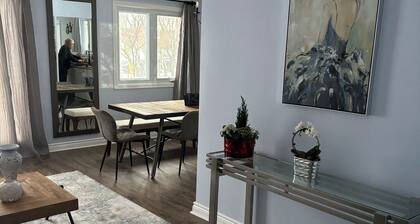 Spacious Home in Niagara - Sleeps up to 10 guests, 10 mins to the Falls