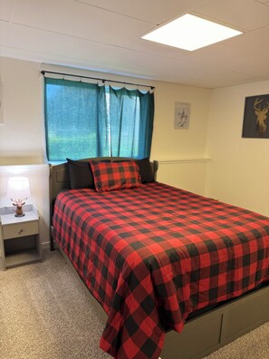 4 chambres, fer et planche à repasser, lit parapluie, Wi-Fi gratuit