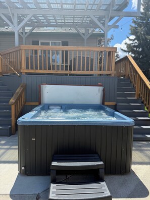 Bain à remous extérieur