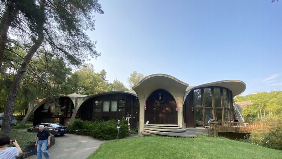HOUSE OF FUTURE MASTER BEDROOM LANSING