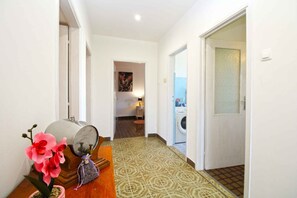 Interior - Holiday apartment with a/c (Pula)