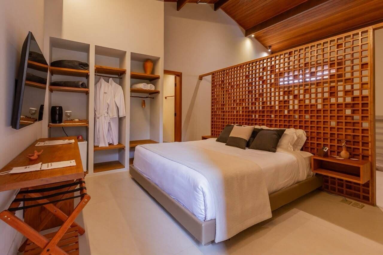 Suite, Jetted Tub
