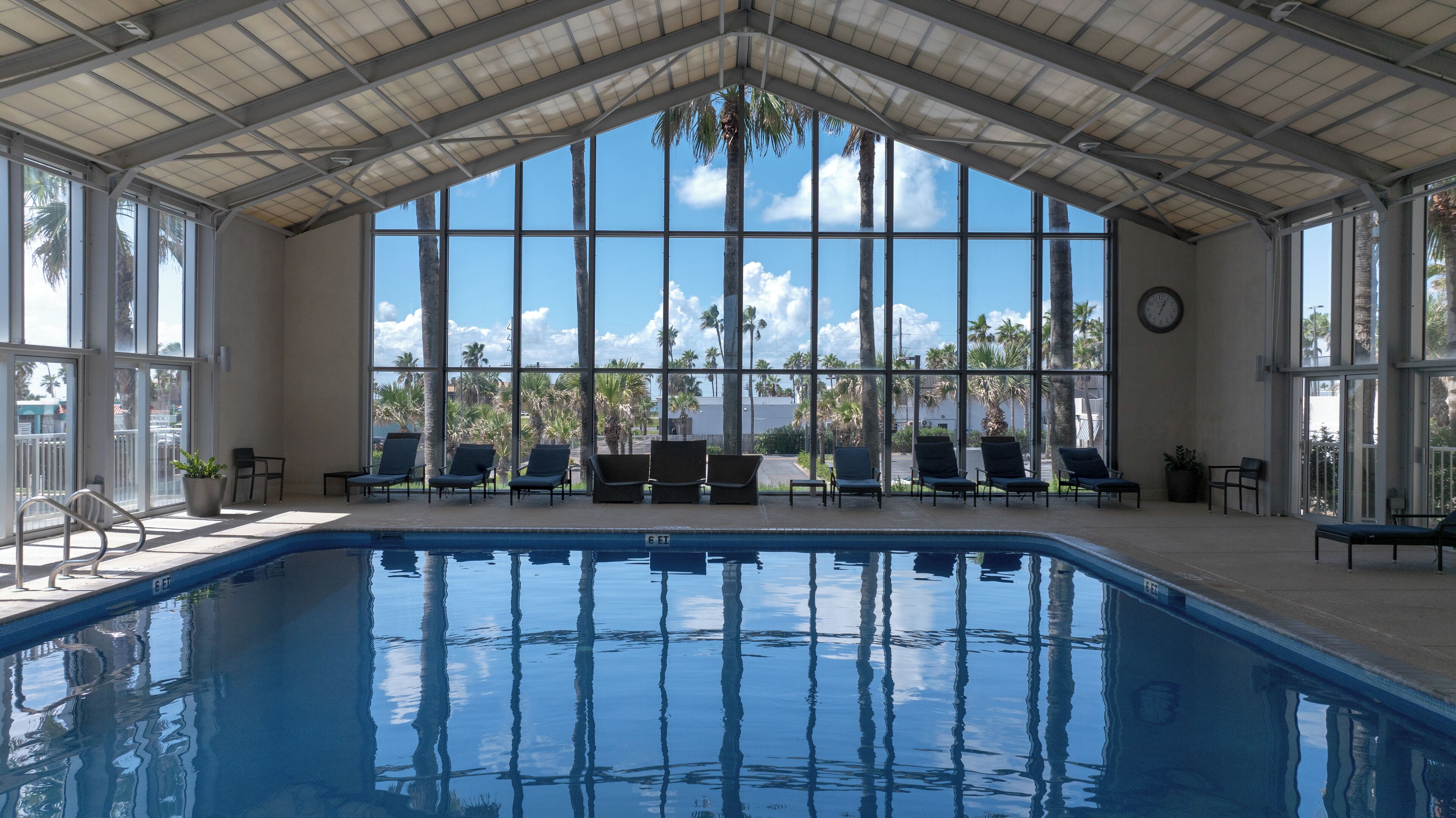 Piscine couverte, piscine chauffée