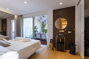 3 bedrooms, iron/ironing board, bed sheets