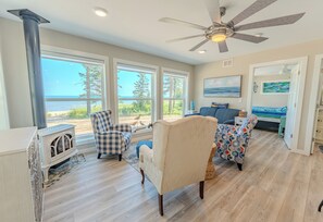 スマートテレビ、暖炉