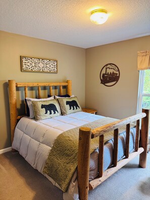 3 bedrooms, travel crib, free WiFi, bed sheets