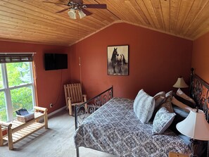 Interior - Byson Overlook Gem in beautiful Bryson City / WiFi, Hot Tub coming June 2025 (Bryson City)