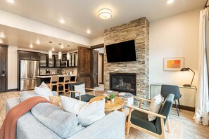 Smart TV, fireplace - Steps to Cabriolet | Pool, Spa at Blackstone - Canyons Village Fun (Park City)