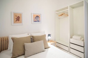 Bügeleisen/Bügelbrett, Internetzugang, Bettwäsche