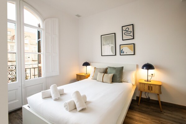 2 bedrooms, iron/ironing board, free WiFi, bed sheets