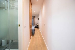 1 bedroom, iron/ironing board, Internet