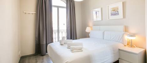 3 chambres, fer et planche à repasser, Wi-Fi gratuit