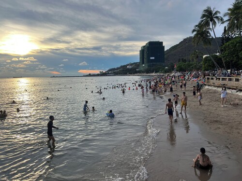 New cozzy seaview Pool Villa 5 bedrooms front beach Vung Tau 1