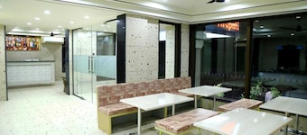 HOTEL SAFRRON STAY