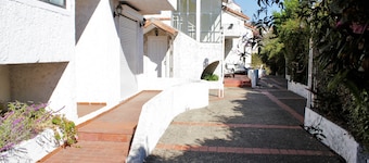 Spacious house in Reñaca, Viña del Mar, for 10 persons