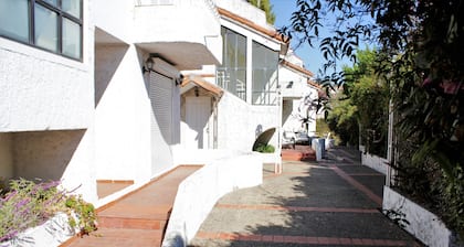 Spacious house in Reñaca, Viña del Mar, for 10 persons