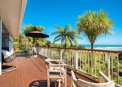 Coastal Retreat! Outstanding panoramic views while you relax on the deck!