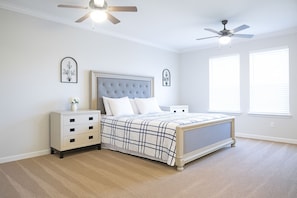 4 chambres, fer et planche à repasser, Wi-Fi gratuit, draps fournis