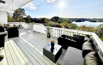 Stunning home in Mandal with house sea view