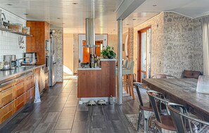 Réfrigérateur, four, plaque de cuisson, lave-vaisselle