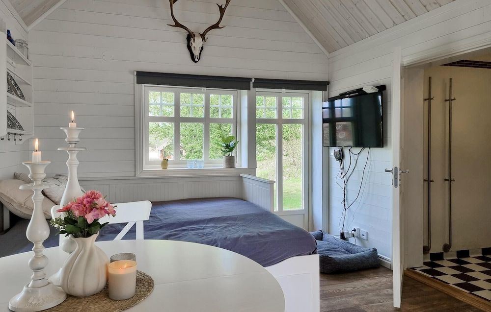 Amazing home in Grästorp with sauna - Grastorp | Vrbo
