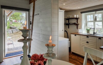 Amazing home in Grästorp with sauna