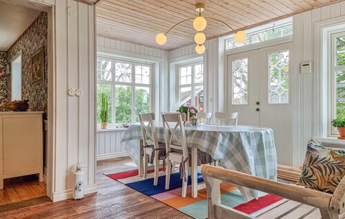 4 bedroom cozy home in Flo