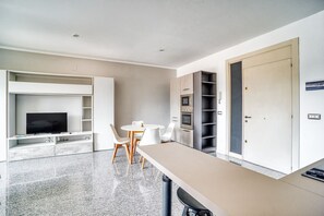 Interior - GuestHost - Casa Frida, apartement with balcony (Foligno)
