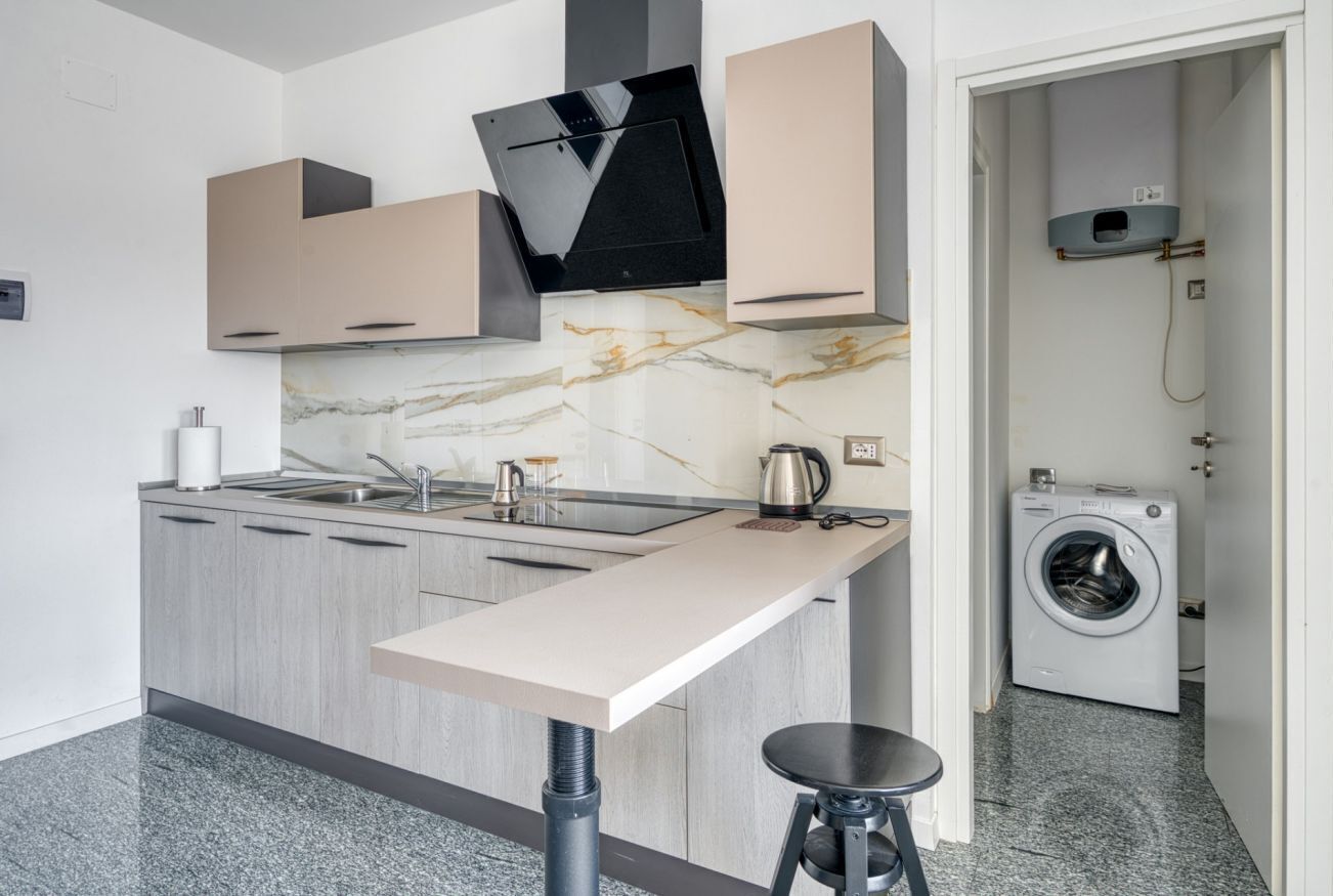 Kühlschrank, Ofen, Herdplatte, Geschirrspüler