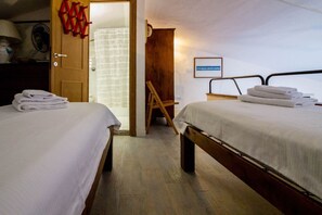 3 soverom, strykejern/-brett, wi-fi og sengetøy