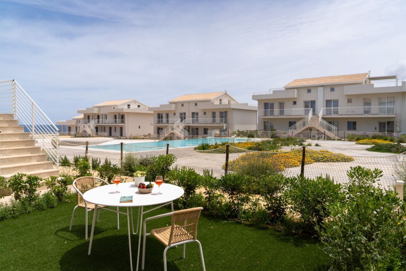 屋外ダイニングエリア