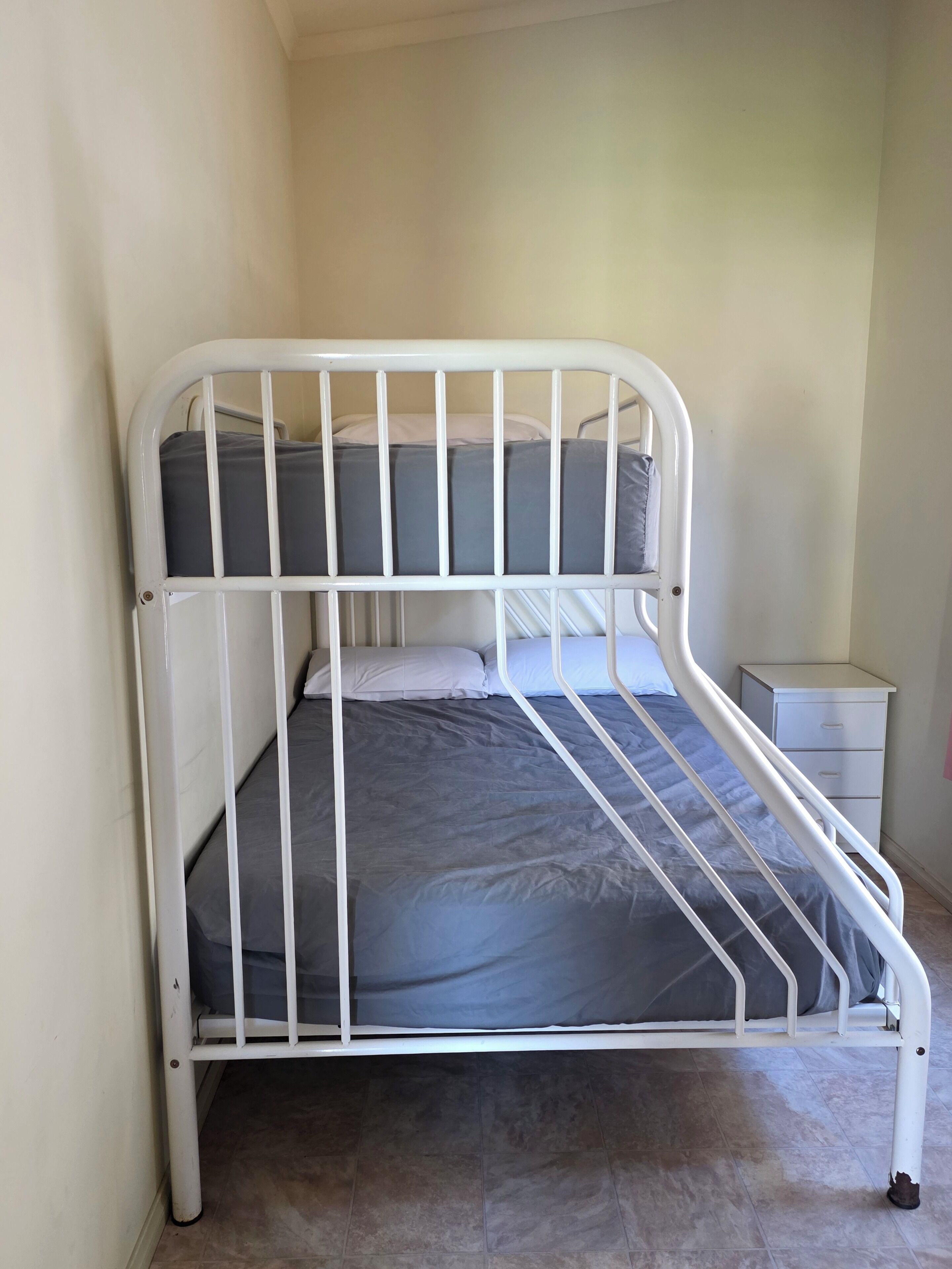 Cabaña familiar | 2 dormitorios y ropa de cama