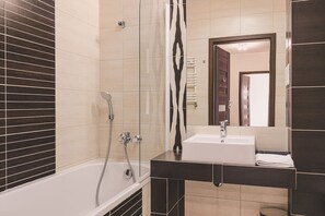 Casa, para fumadores | 2 habitaciones 