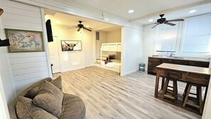4 habitaciones, tabla de planchar con plancha y wifi gratis 