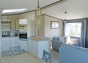 Interior - Superior Lodge 2 Bed (Penzance)