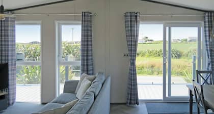 Superior Lodge 2 Bed