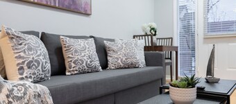 4975 Southampton Drive