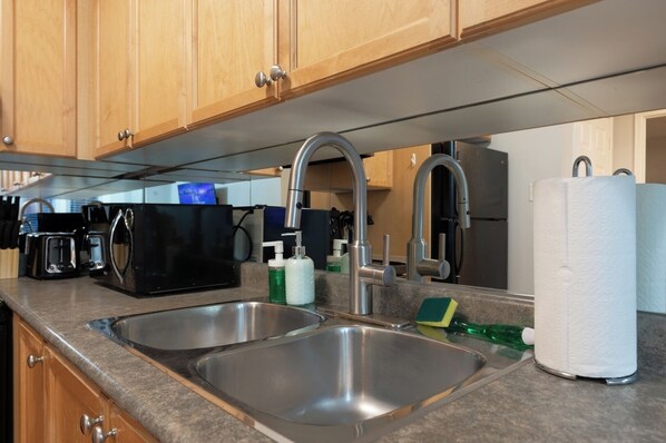 Fridge, microwave, oven, dishwasher