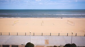Una spiaggia nelle vicinanze