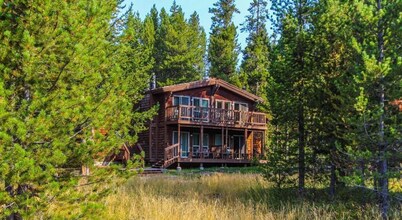 Spacious Condo near Yellowstone Park