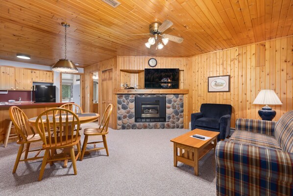 TV, fireplace - Cozy 1BR Condo w/ Balcony & Fireplace (Breezy Point)